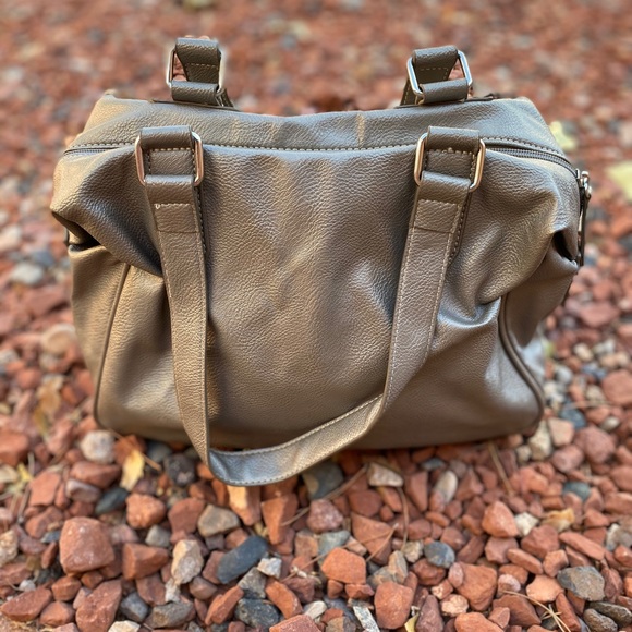 Nine West | silver metallic shoulder bag - Picture 8 of 15